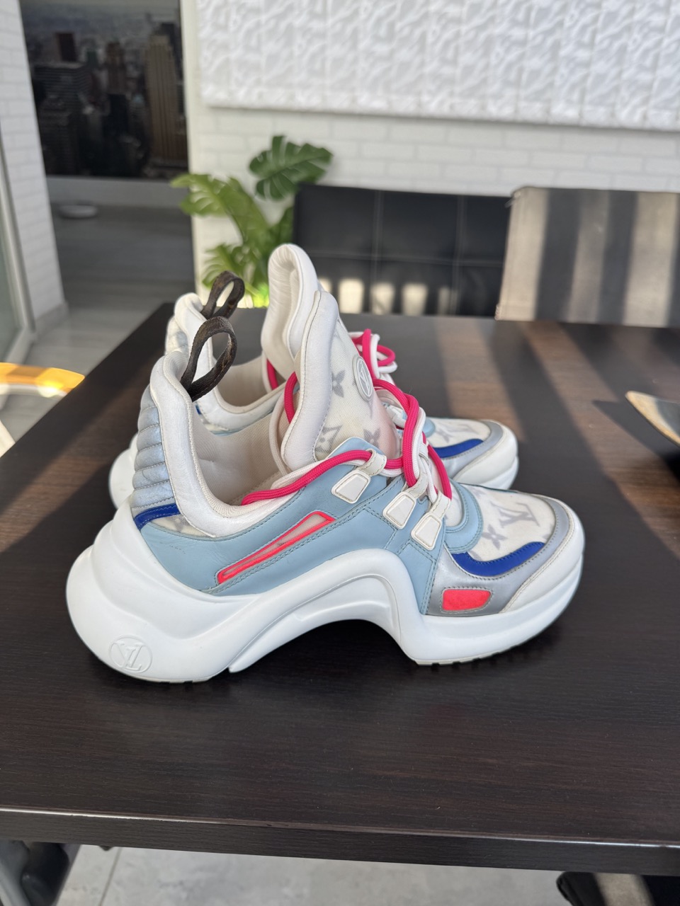 Revopsire Sneakers Louis Vuitton